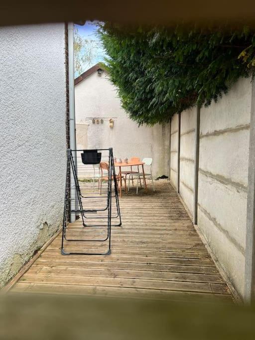 La Jolie Petite Maison Saint-Andre-les-Vergers ภายนอก รูปภาพ